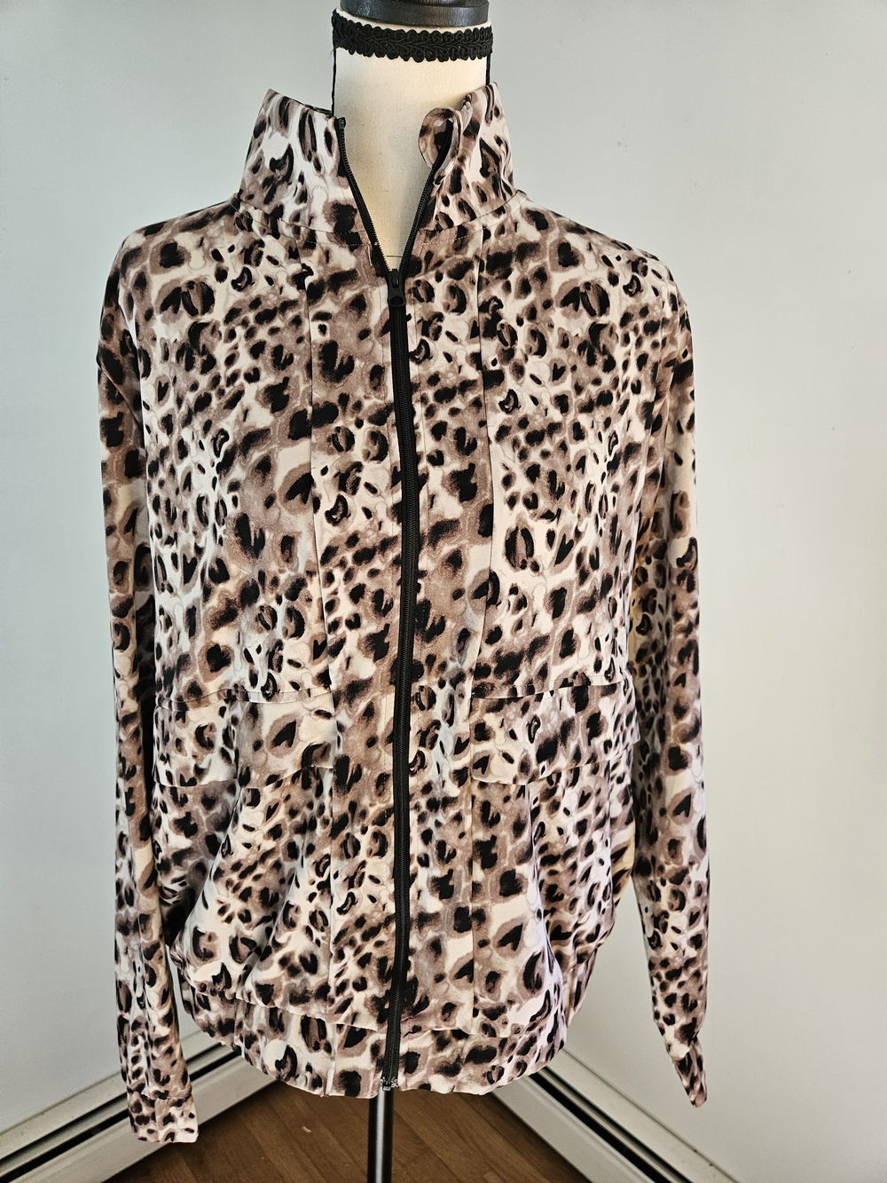 Leopard-Print Zip Bomber Jacket - Cream/Black With Pockets.